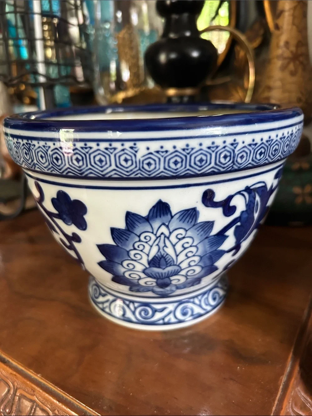 Vintage Blue and White Chinoiserie Floral Porcelain Planter Pot - Picture 1 of 7